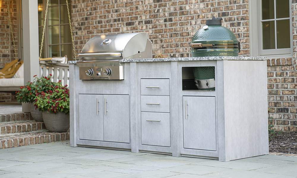 Gray Finished Outdoor Kitchen with Grill